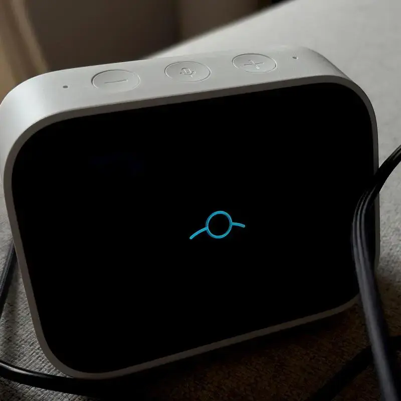 Photo of the Xiaomi Smart Clock displaying the Lineage OS logo