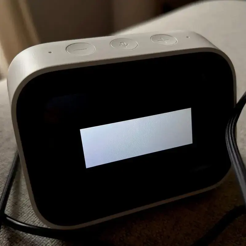 Photo of the Xiaomi Smart Clock displaying a white rectangle